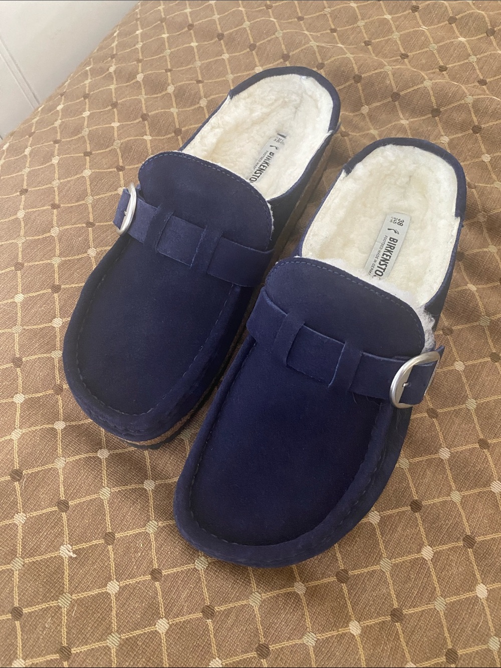 BNWNT Birkenstock Buckley Shearling in Navy Blue with Silver Hardware size 7-7.5 - Picture 2 of 8